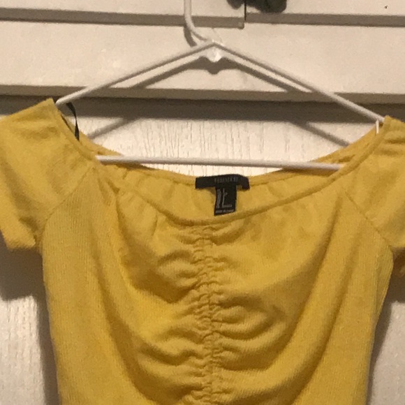Forever 21 yellow crop top - Picture 3 of 6